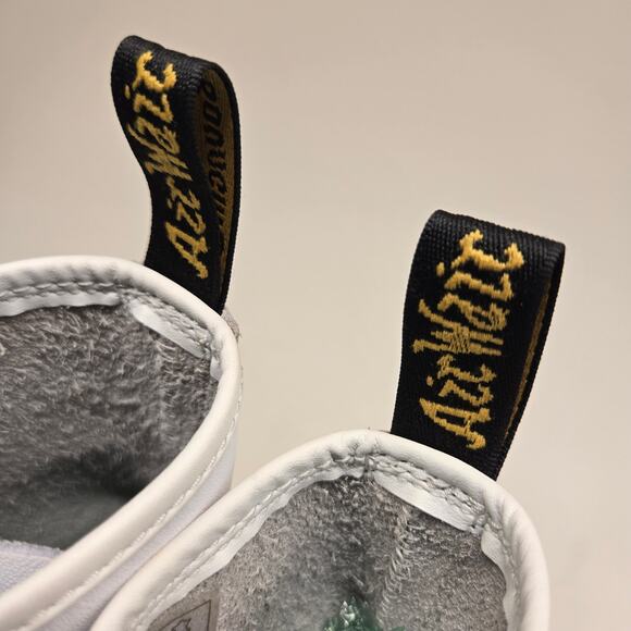 Doc Martens Women's 1460 8-Eye Lace-Up Combat Boot in White Leather, US 7, EU 38 - Picture 8 of 11